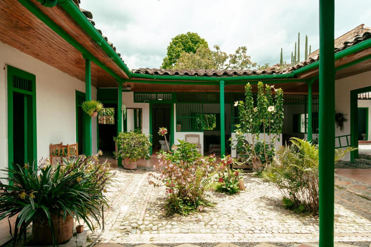Luzart Hotel คาร์ดิน ภายนอก รูปภาพ